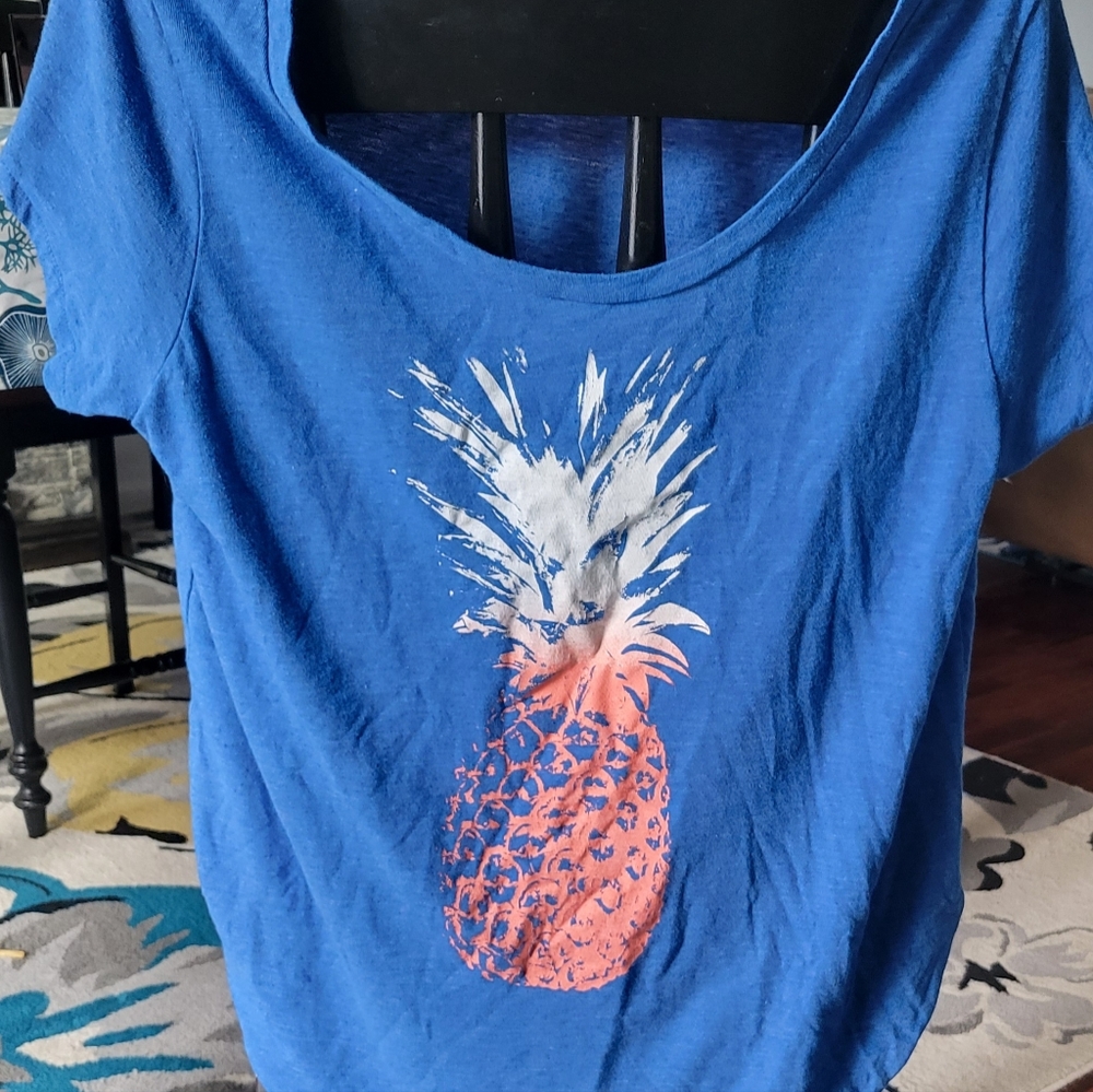 Pineapple tshirt